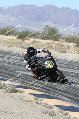 media/Dec-04-2025-Racers Edge (Thu) [[5ebc9f124d]]/3-B Group/3-Session 2 (Turn 7 Inside)/